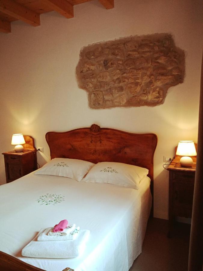B&B La Corte Del Segrino Canzo Exterior photo
