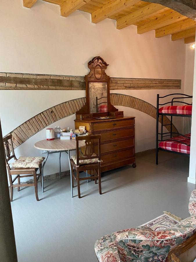 B&B La Corte Del Segrino Canzo Exterior photo